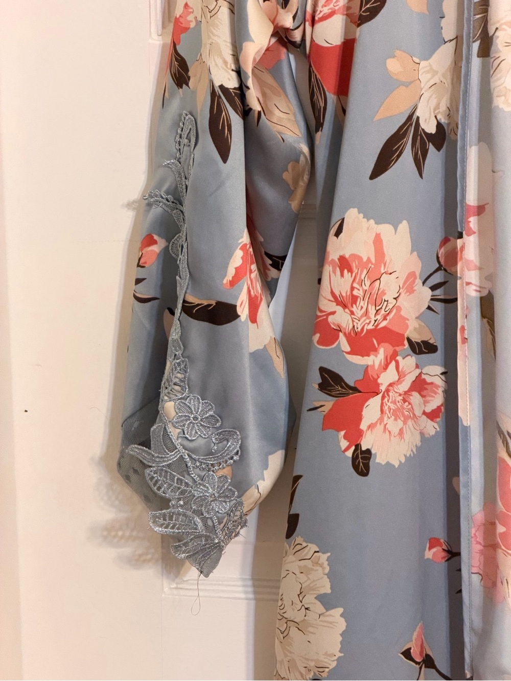 Flora Nikrooz Dusty Blue Floral 100% polyester Robe with Coral and Cream Blooms - Picture 8 of 8